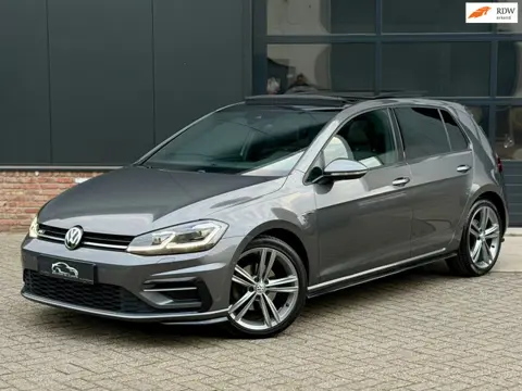 Volkswagen Golf 1.5 TSI Highline R-Line Pano/Navi/Led/Virt/Garantie