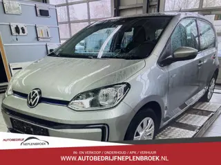 Volkswagen e-Up! e-up! Km 40.000 nwe type accu WLTP-actieradius van ongeveer 260 kilometer.