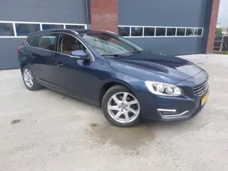 Volvo V60 2.0 D4 Summum Leer Navigatie LMV
