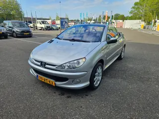 Peugeot 206 CC 2.0-16V Nieuwe APK
