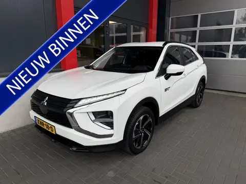 Mitsubishi Eclipse Cross 2.4 PHEV Intense+ 8 Jaar fabrieksgarantie / Dealer Onderhouden / Stoelverwa