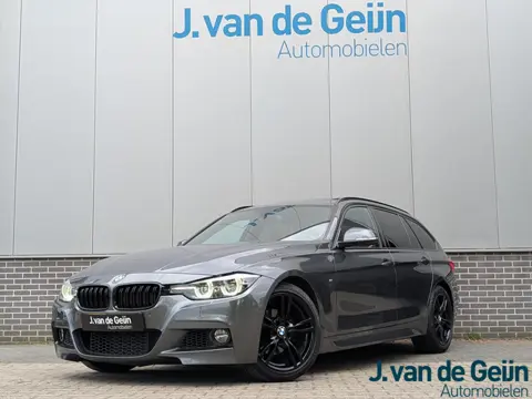 BMW 3-serie Touring 318i M Sport Corporate Lease | Panorama | Congnac Leder | Org NL | LED| APK &OH 