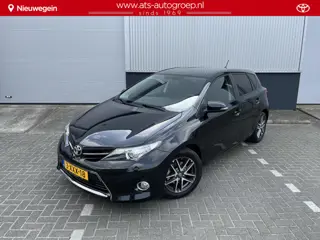 Toyota Auris 1.3 Trend Luxe | Navigatie | All Season Banden | Lm velgen | Stoelverwarming