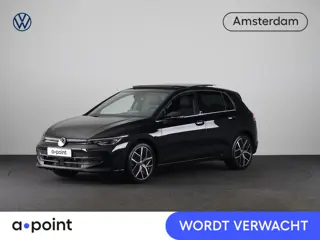 Volkswagen Golf 1.5 eTSI 50 Jahre Edition 150 pk Automaat (DSG) | Navigatie | Panoramadak | Parkeers