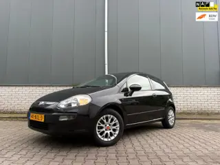 Fiat Punto Evo 1.4 Business-1e eigenaar-Origineel NL-Boekjes 17.000KM