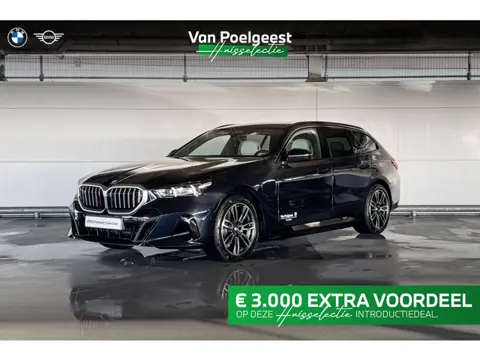 BMW 5 Serie Touring 530e | M Sportpakket | Innovation Pack | Travel Pack | Comfort Pack | Trekhaak |