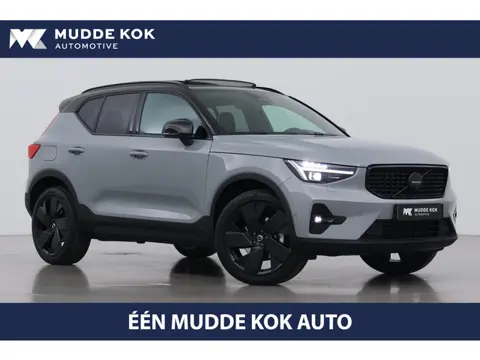 Volvo XC40 B4 Ultra Black Edition | Panoramadak | Trekhaak | 360° Camera | ACC | Stoel+Stuurverwarmi