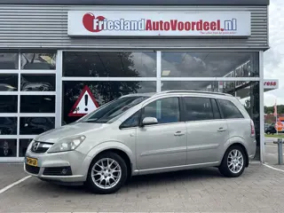 Opel Zafira 2.2 Cosmo /7 Persoons / Clima / Cruise/ Trekhaak/LMV/