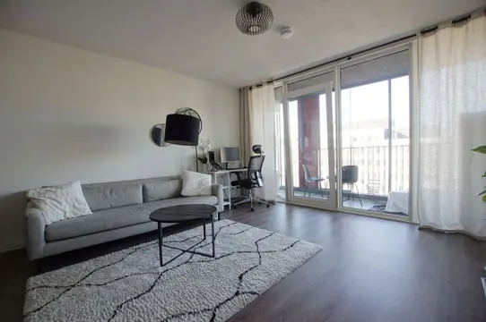 Woning aan de Kruisplein te Rotterdam