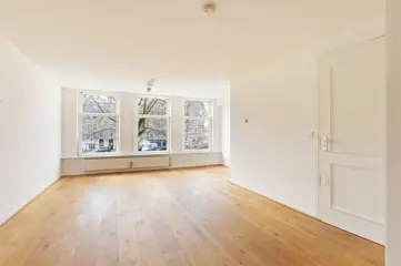 Woning aan de Da Costakade te Amsterdam