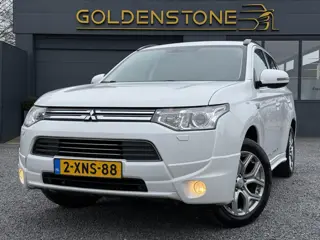Mitsubishi Outlander 2.0 PHEV Executive Edition Trekhaak,Keyless,Camera,Navi,Halfleder,Clima,Cruise,