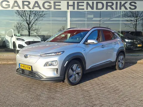 Hyundai Kona EV Comfort 64 kWh | SOH: 95,5% | 3 Fase | Warmtepomp | Navi | Adaptive CC | Climate |