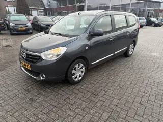 Dacia Lodgy 1.2 TCe Prestige 5p. Versnellingsbak maakt bij geluid