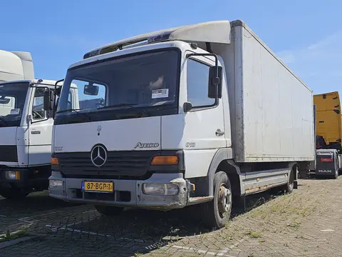 MERCEDES-BENZ ATEGO 818