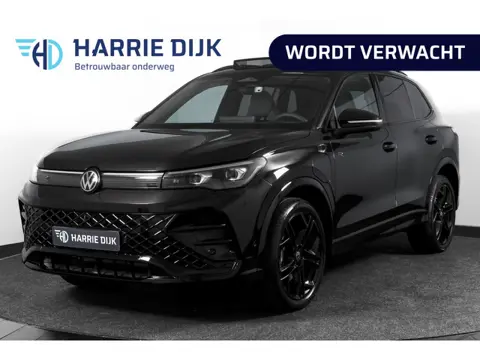 Volkswagen Tiguan 1.5 eHybrid R-Line Edition 272 PK | Black Style | 15 inch Navi | Elek. Trekhaak | 