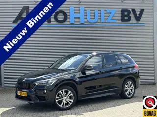 BMW X1 sDrive18i Executive Sportstoelen LED Trekhaak 18 Inch Navigatie Stoelverwarming Lendesteunver