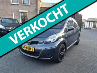 Toyota Aygo 1.0-12V Comfort 5 Deurs cv elektrische ramen 98606 Km