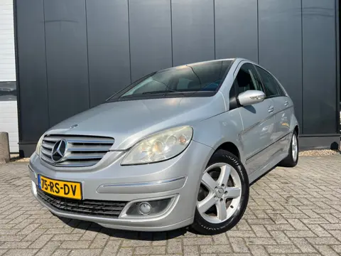 Mercedes-Benz B-klasse 200 Automaat/Leer/Navi/Lmv/Nap