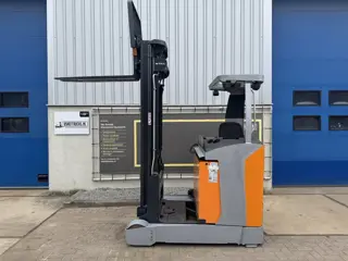VS-22847 Reachtruck Still FMX17 accu 2023