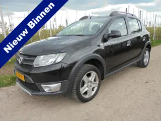 Dacia Sandero 0.9 TCe Stepway Lauréate **AIRCO**CRUISE**PDC**NAVI**TREKHAAK**