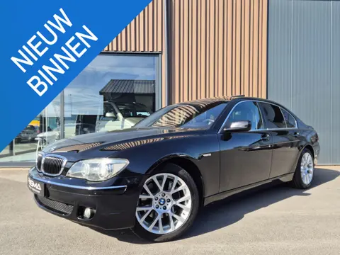 BMW 7-serie 750i High Executive | Dakje | Softclose | Trekhaak | NL auto
