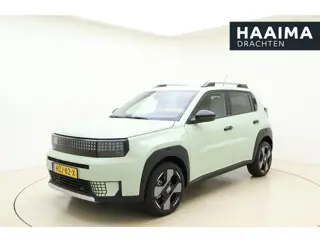 Fiat Grande Panda La Prima 11 kW 44 kWh | Navigatie | Stoel & Stuurverwarming | Camera | Dakrails | 