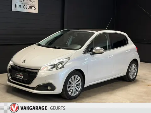 Peugeot 208 1.2 Allure | Navi | Camera | Pano | Climate
