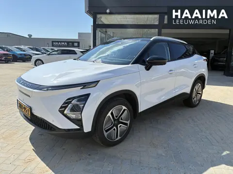 Omoda 5 EV Premium 61 kWh | ECC | Schuif/kanteldak | Keyless | Lederen bekleding | Stoel & Stuurverw