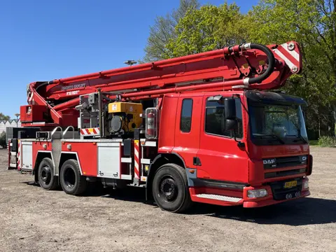 DAF AS75PC Hoogwerker Automaat 6x2 Brontoskylift 32 meter 1e eigenaar Aggregaat Waterkanon Onder+Bov