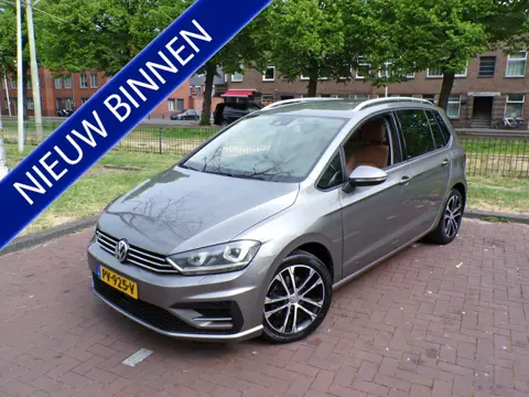 Volkswagen Golf Sportsvan 1.2 TSI Connected Series NAVIGATIE TELEFOON CRUISECONTROL......