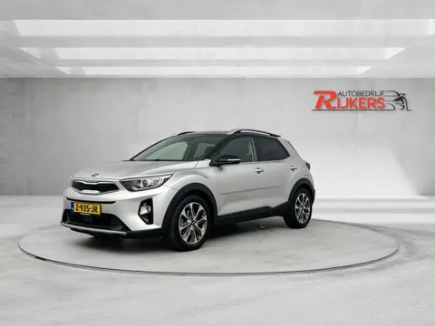 Kia Stonic 1.0 T-GDi ExecutiveLine 120PK handgeschakeld Apple carplay,Blis,Cruise Contr,Climate Cont
