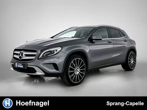 Mercedes-Benz GLA-klasse 180 Business Solution AMG | Trekhaak | CarPlay | Camera | Navigatie | Cruis