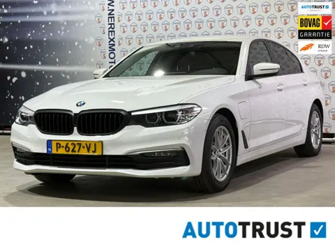 BMW 5-serie 530e iPerformance Executive UITVERKOOP Leder/Navi/Camera/Chrome delete