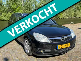 Opel Vectra Wagon 2.2-16V Cosmo
