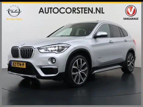 BMW X1 sDrive20i Automaat Pano.dak Leder+Stoelverwarming Harman Kardon®-Hifi Navi Plus Ecc Cruise Co