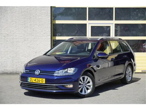 Volkswagen Golf Variant 1.5 TSI 131PK Automaat! Highline BJ2019 Lmv 16" | Led | Pdc | App-Connect | 