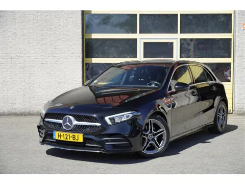 Mercedes-Benz A-Klasse 180 Automaat! 5drs AMG Business Solution BJ2020 Lmv 18" | Led V+A | Pdc | Ach