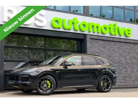 Porsche Cayenne 3.0 E-Hybrid Platinum Edition | PANO | 22 INCH | BOSE | 360 | MEMORY | LUCHTVERING |