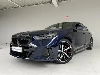 BMW 5 Serie 530e M-Sport Pro | 20" | Driving Assistant Plus | Pano | Harman Kardon | Trekhaak | Nu 6