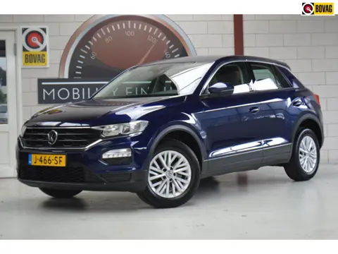 Volkswagen T-Roc 1.0 TSI Style, TREKHAAK, ALLSEASON, ALS NIEUW! GARANTIE