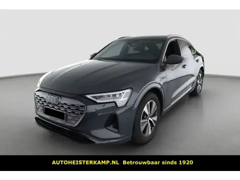 Audi Q8 Sportback e-tron 55 quattro 115 kWh 408 PK ACC Luchtvering Camera Stoelverwarming