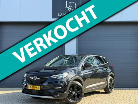 Opel Grandland X 1.2 Turbo PANO / CARPLAY / CAMERA / AUTOMAAT / STUURVERWARMING / WINTERPAKKET /
