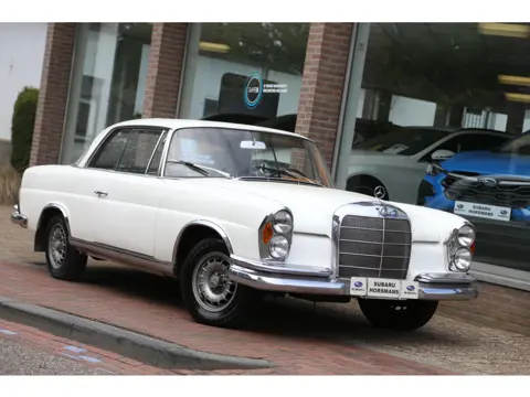 Mercedes-Benz W111 220SE COUPE (bj 1965)
