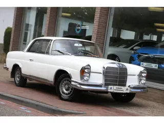 Mercedes-Benz W111 220SE COUPE (bj 1965)