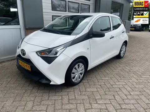 Toyota Aygo 1.0 VVT-i x-fun