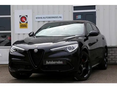 Alfa Romeo Stelvio 2.0T 280PK AWD Veloce*Perfect Alfa Onderh.*Black pack/ACC met stuurhulp/H&K/Memor