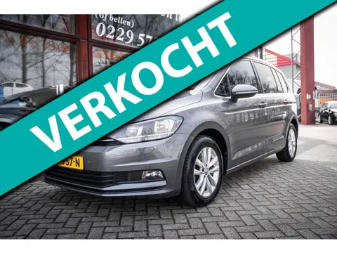 Volkswagen Touran 1.4 TSI Highline | 7 persoons | Trekhaak | Parkeerhulp | Adaptieve cruise | App co