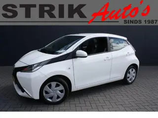 Toyota Aygo 1.0 VVT-i x-play - 1e EIGENAAR - AUTOMAAT- AIRCO - CAMERA