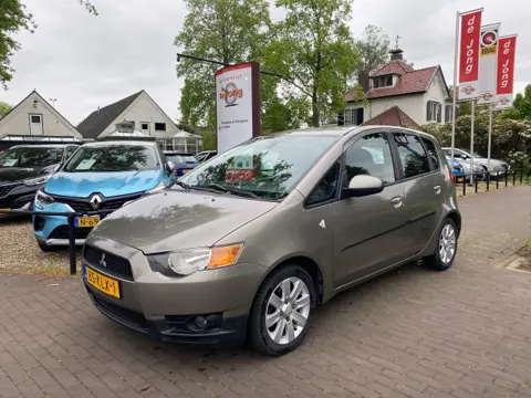 MITSUBISHI COLT 1.3 EDITION TWO AUTOMAAT / AIRCO / RADIO-CD / PARROT / TREKHAAK