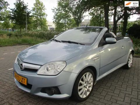 Opel Tigra TwinTop 1.4-16V Cabrio